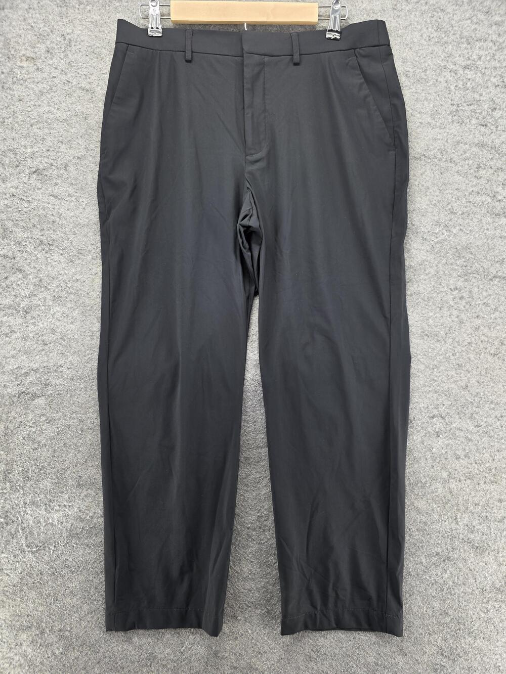 Express Pants Mens 32x30 Black Dress Pants Polyester Blend Flat Front Tapered
